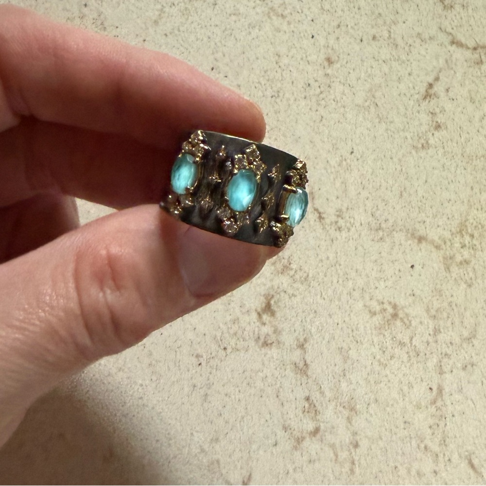 GRANDIDIERITE AND CRIVELLI STATEMENT RING
Armenta Collection Size .7